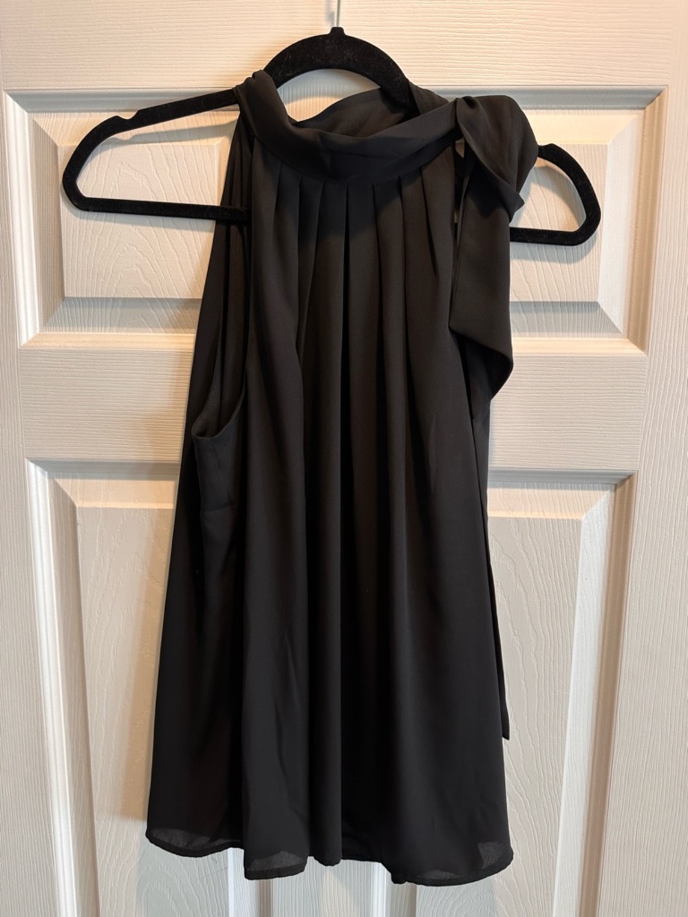 Express Black Sleeveless High-Neck Tie Detail Top